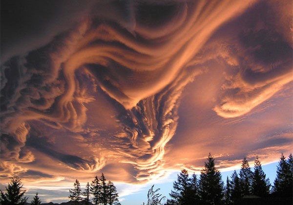 weird_cloud.jpg weird_cloud.jpg